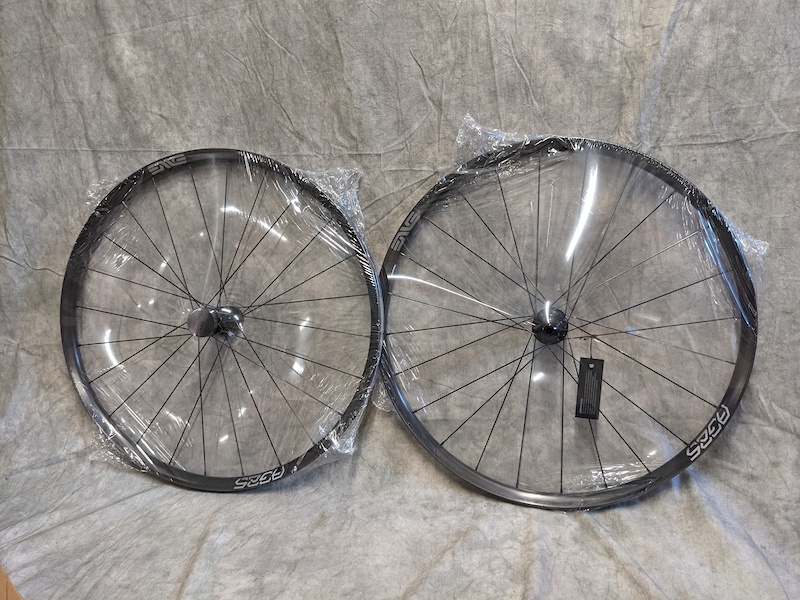 enve ag25 carbon wheels
