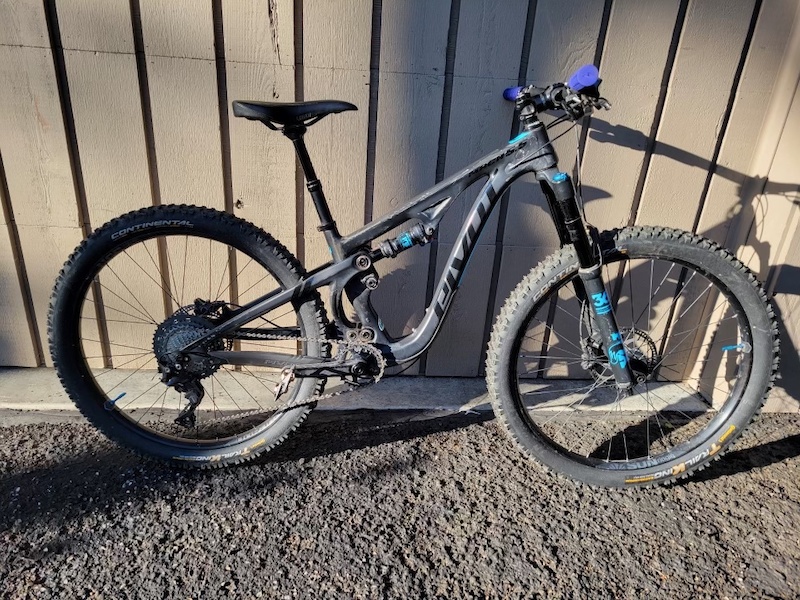 2018 pivot mach 5.5 specs