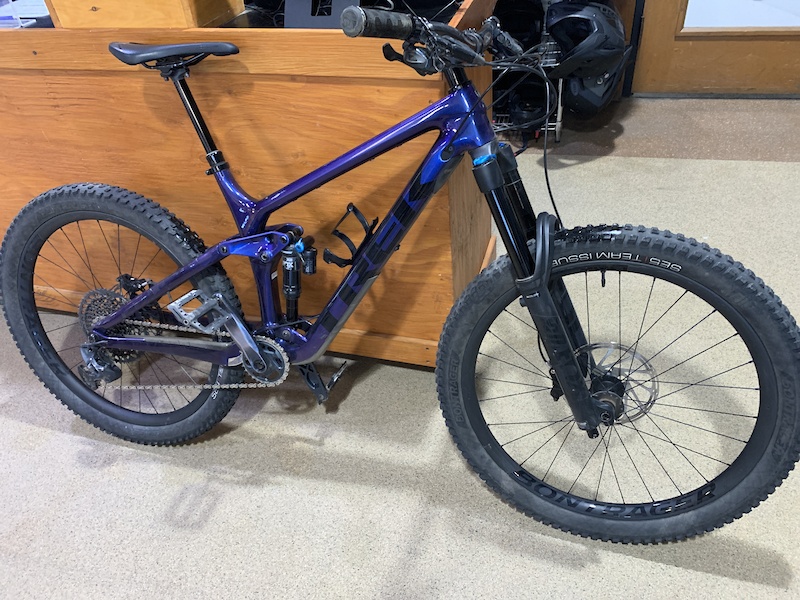 2021 Trek Remedy 9.8 medium/Large BEAUTIFUL For Sale