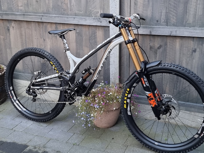 2020 commencal supreme 29