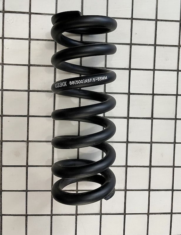 RockShox Metric Coil Spring - 151mm Length, 57.5 - 65mm Travel, 550 Lb