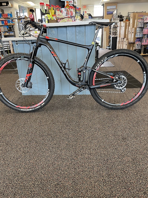 2018 giant anthem advanced 1