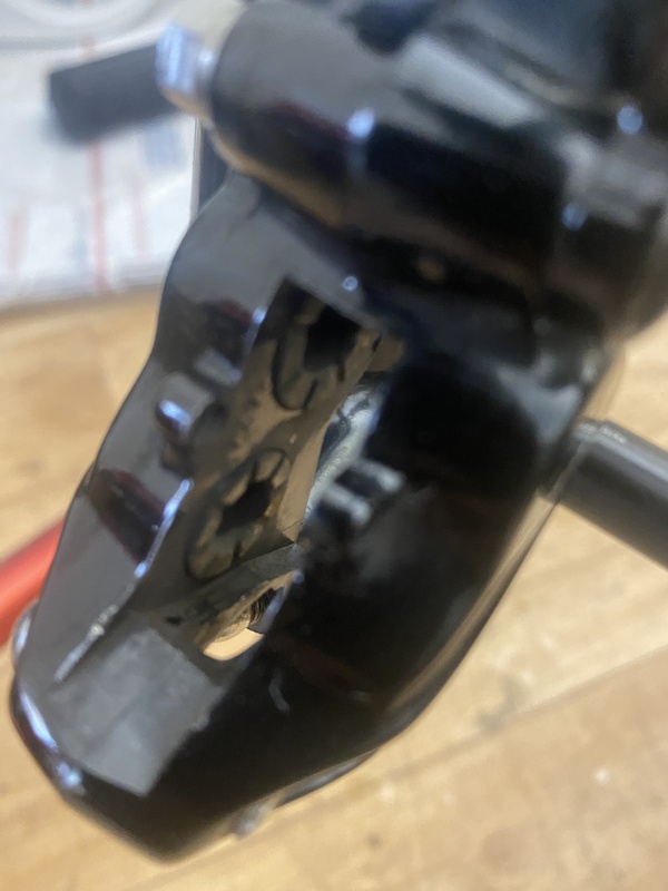 SRAM Guide RSC brakes caliper pistons seem stuck Pinkbike Forum