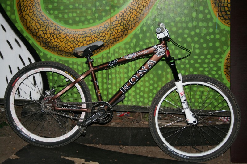 2007 Kona Cowan Size M for SALE! For Sale