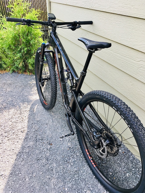 2020 Rocky Mountain Element C50 médium For Sale