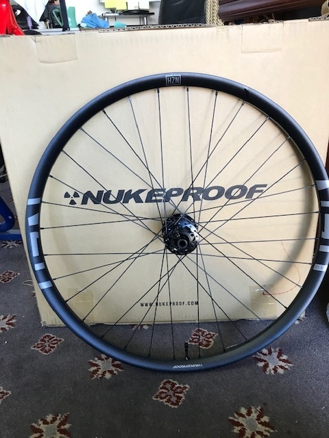 27.5 12x148 rear wheel