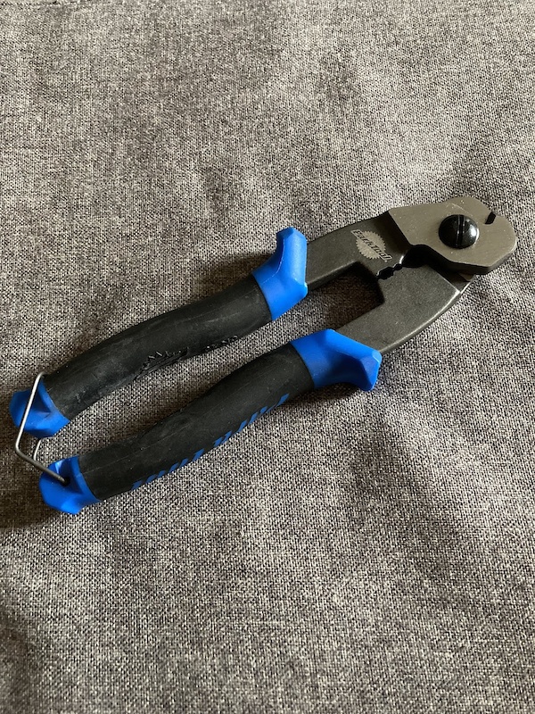 Tagliacavi E Crimpatrice Professionale Park Tool CN-10 Per Riparazione Bici, Fabbricato A Taiwan