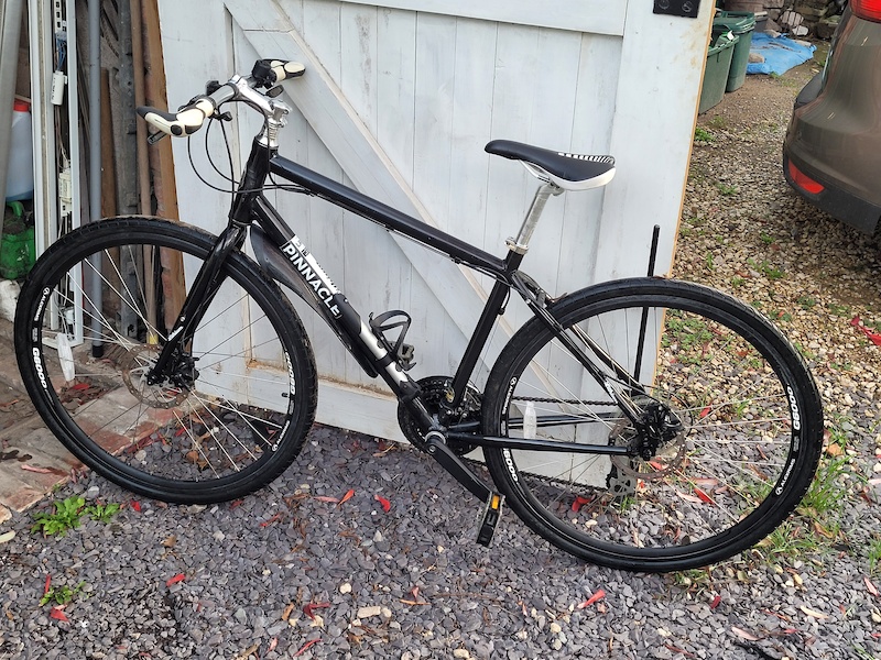 2012 Womens Pinnacle Lithium 3 700c flat-bar bike, For Sale