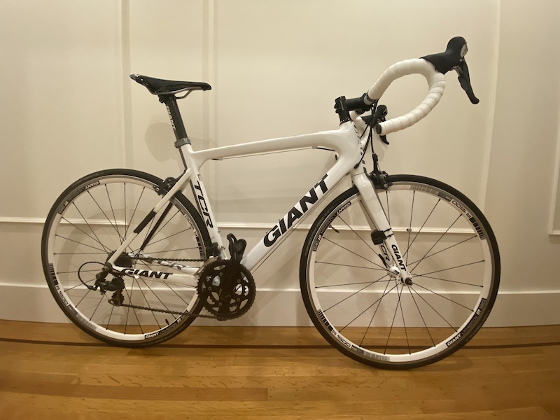 GIANT TCR ADVANCED 2011 ホワイト 引取希望 2011 Giant TCR Advanced 2 For Sale