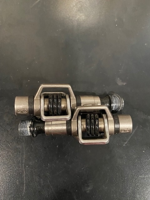 egg beater clipless pedals
