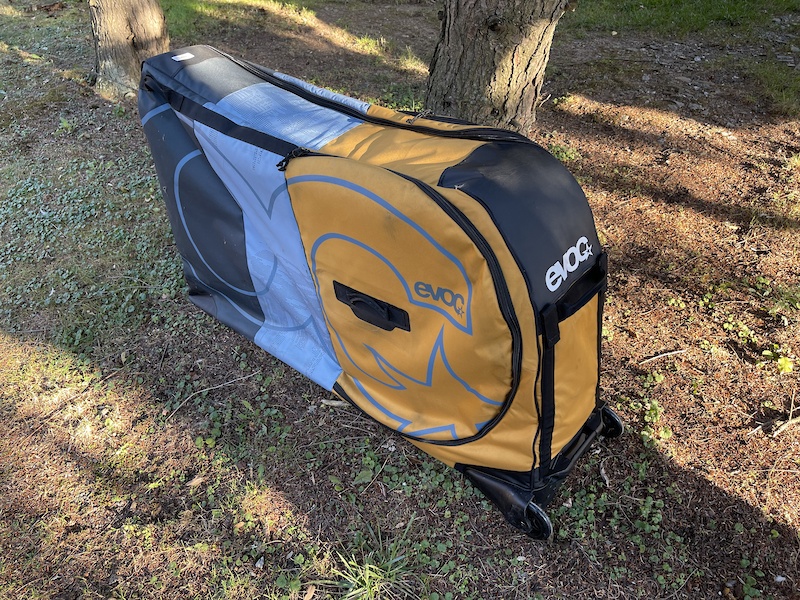 2021 EVOC Travel bag XL For Sale