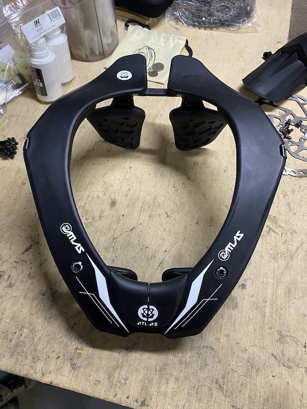 2021 Atlas Air Neck brace size Large For Sale