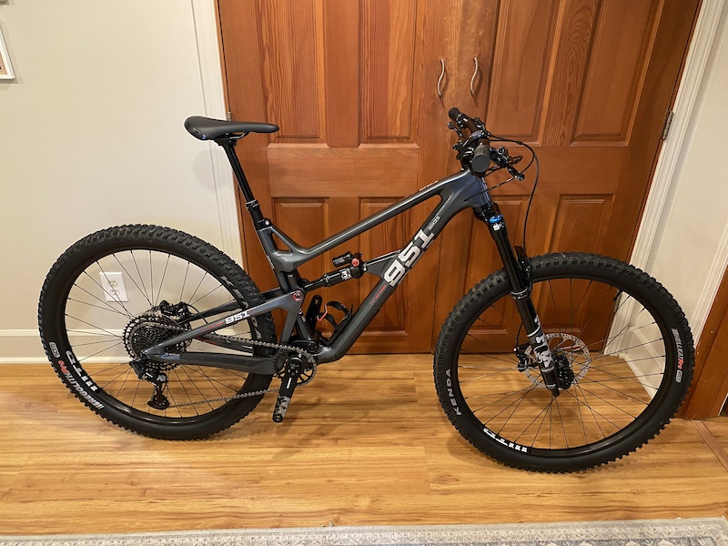2021 Intense 951 Trail Large Like New For Sale