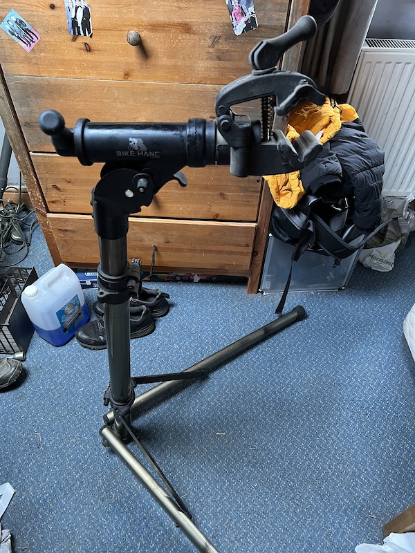 bike hand work stand