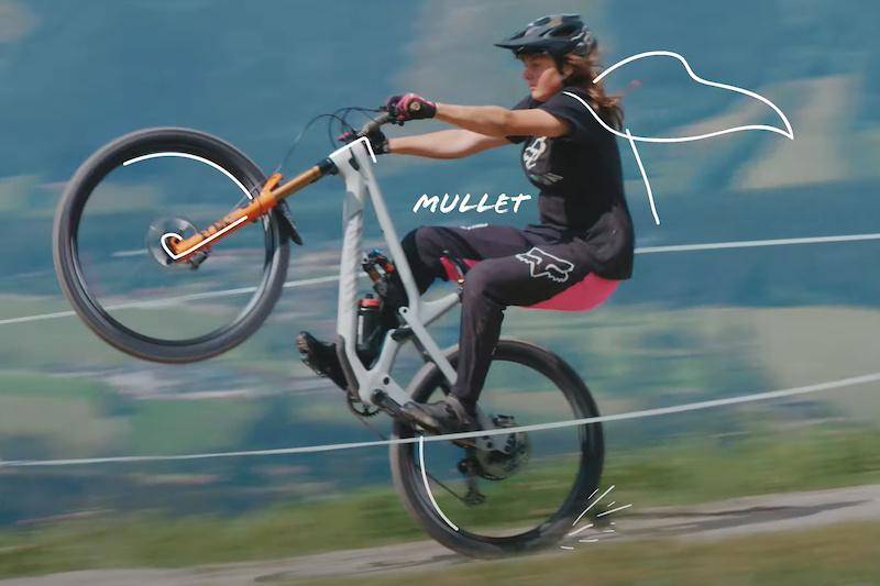 Video: Kaos Seagrave, Phoebe Gale and Fabien Barel Ride the New Canyon Spectral - Pinkbike