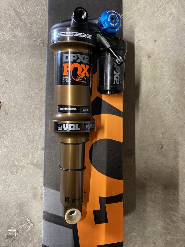 2021 Fox Factory DPX2 205x60 Trunnion 3pos adj For Sale
