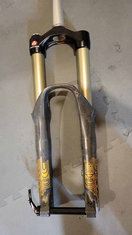 rockshox totem rc2 dh