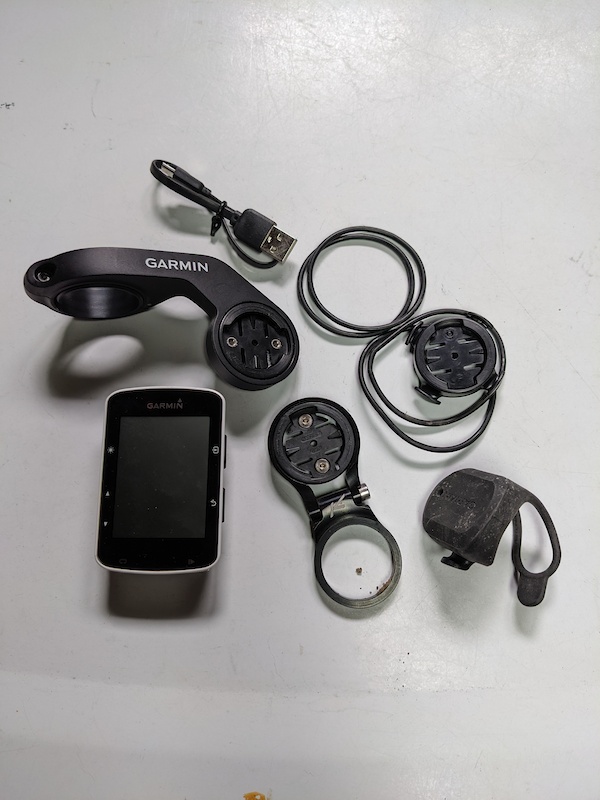 2018 Garmin Edge 320 plus accessories For Sale