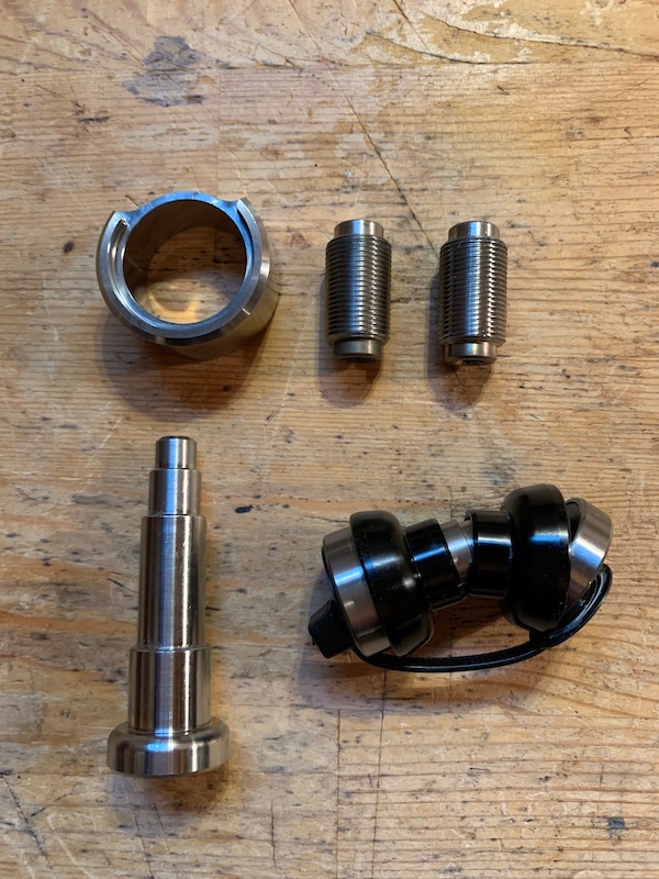 2021 Fox Eyelet Roller Bearing and Tool For Sale