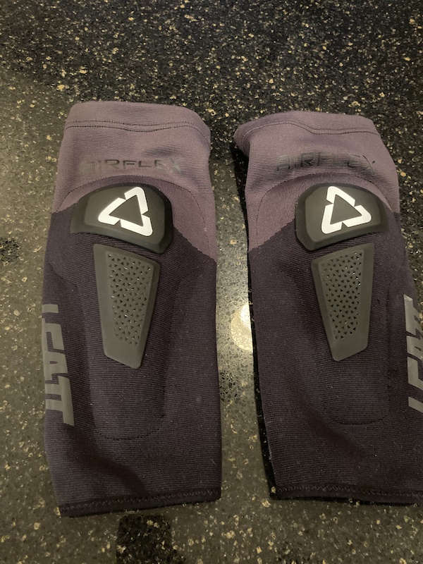 2021 Leatt Airflex Hybrid Knee Pad Large For Sale