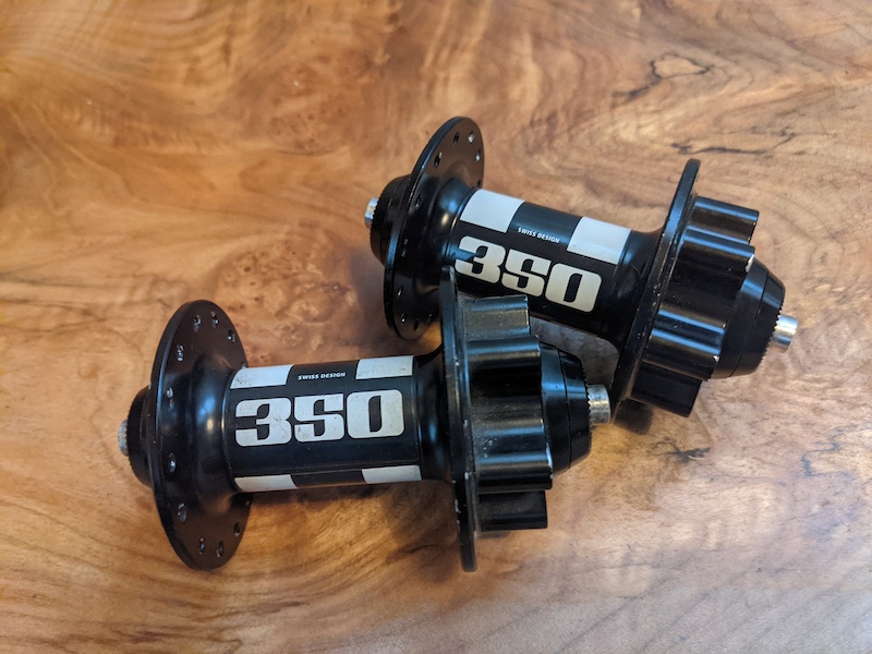 DT 350 front QR hub 28h For Sale