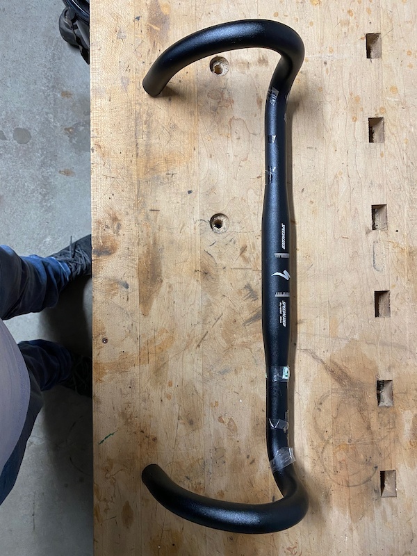 Specialized 44cm short shallow drop bars For Sale