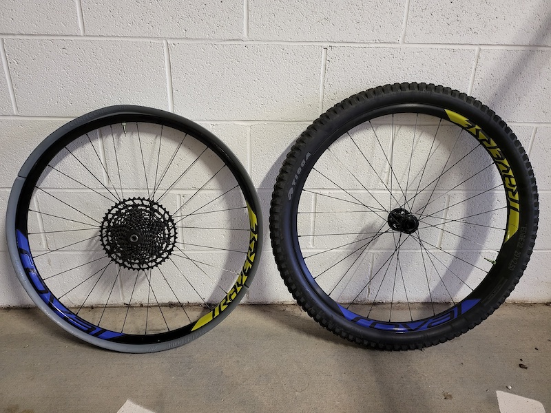 2021 Roval Traverse 29in, Cassette, Cushcore Pro, tires For Sale