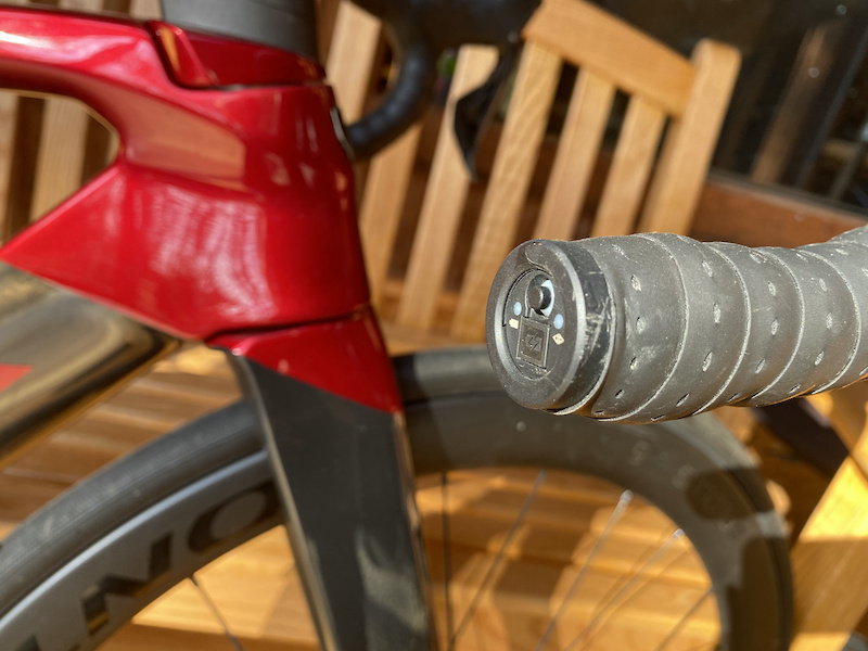 2021 TREK MADONE 9.8 SIZE 50cm Di2 100 