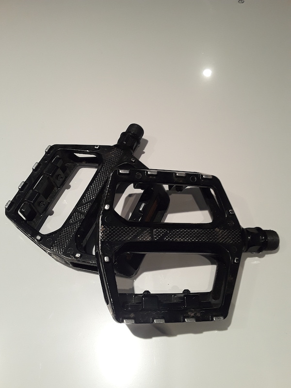 vp nylon flat pedals