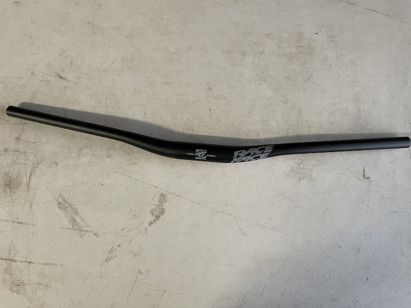 race face chester 35