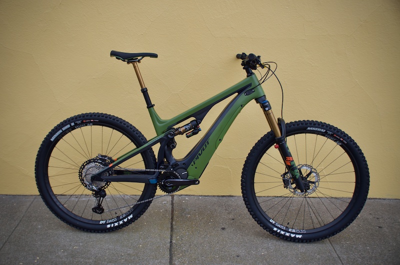 2022-pivot-shuttle-team-xtr-large-for-sale