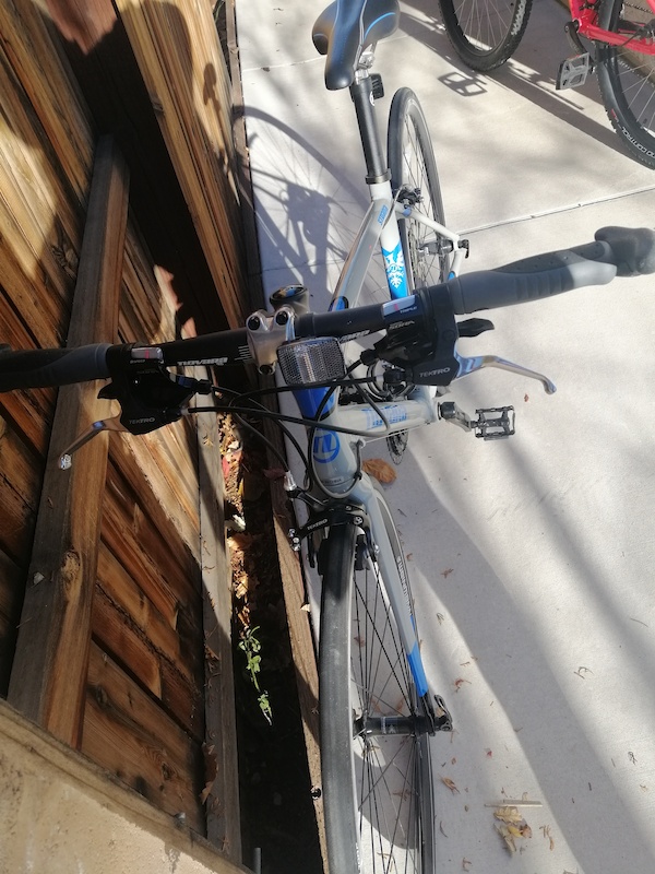 2015 Novara Strada 3FB Medium Flat Bar Road Bike For Sale