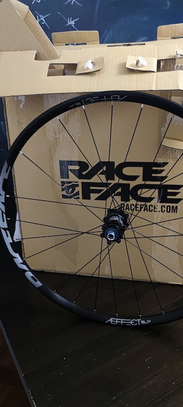 raceface wheelset aeffect plus 27.5