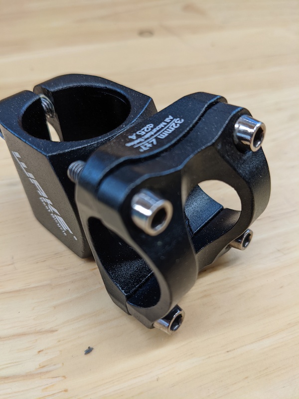 black wake stem