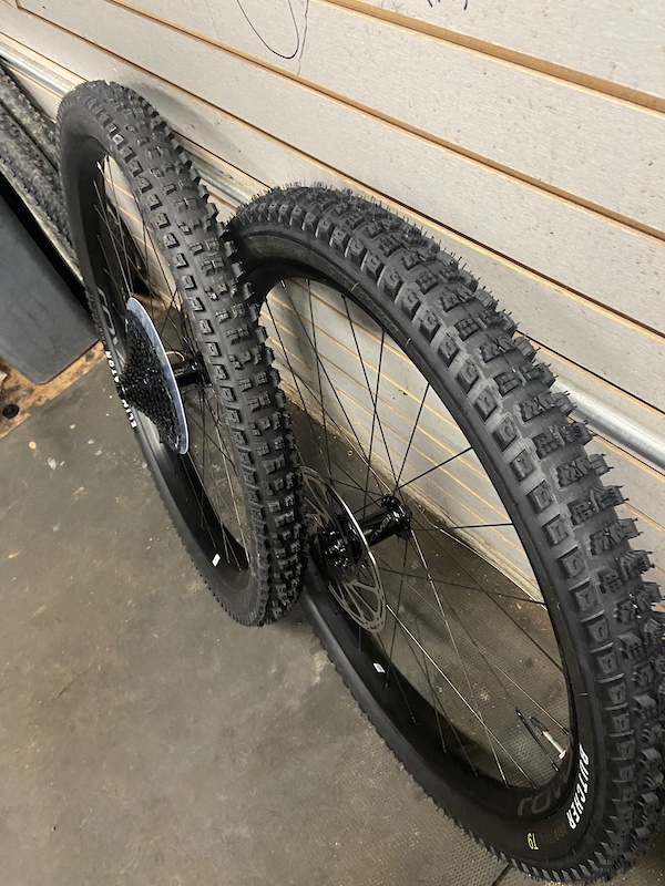 roval traverse 27.5 6b xd wheelset