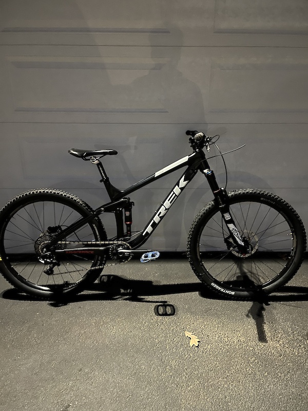 2017 Trek Remedy 8 Mechanic Owned ML price negotiable For Sale