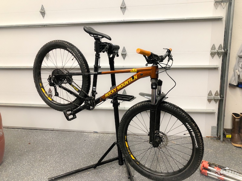 2021 Youth Rocky Mountain growler jr 26 For Sale