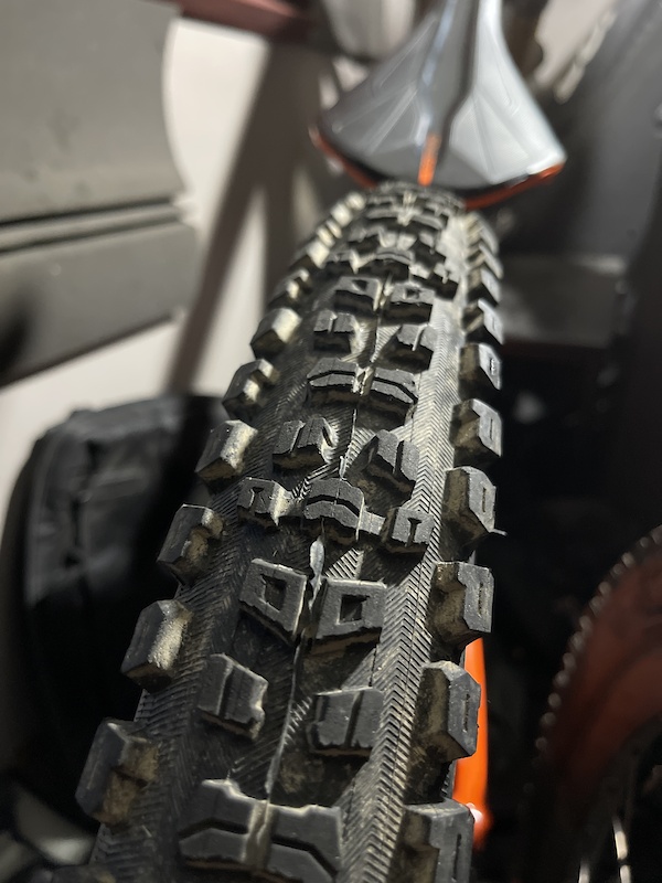 maxxis aggressor 27.5 2.3