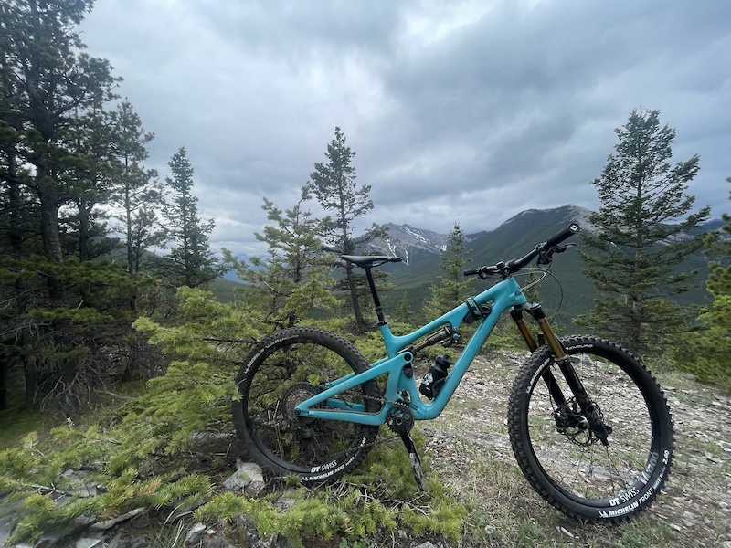 Yeti Sb Turq Medium Frame For Sale