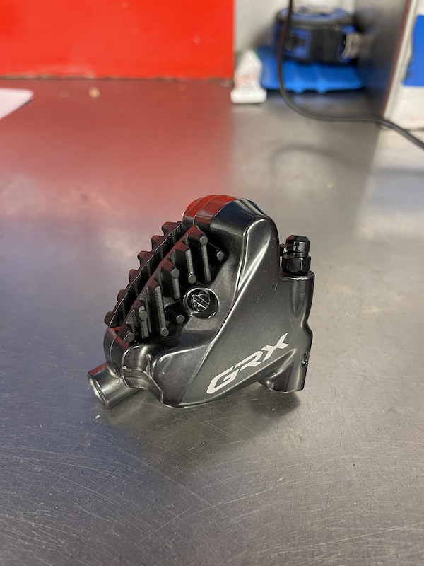 grx 810 caliper