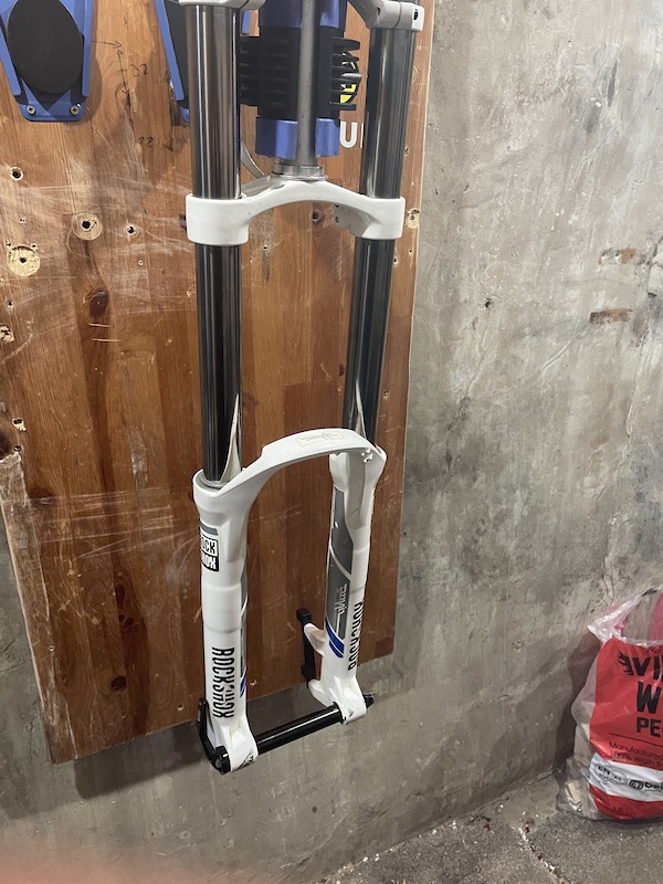 Rockshox domain dual crown 26 inch For Sale