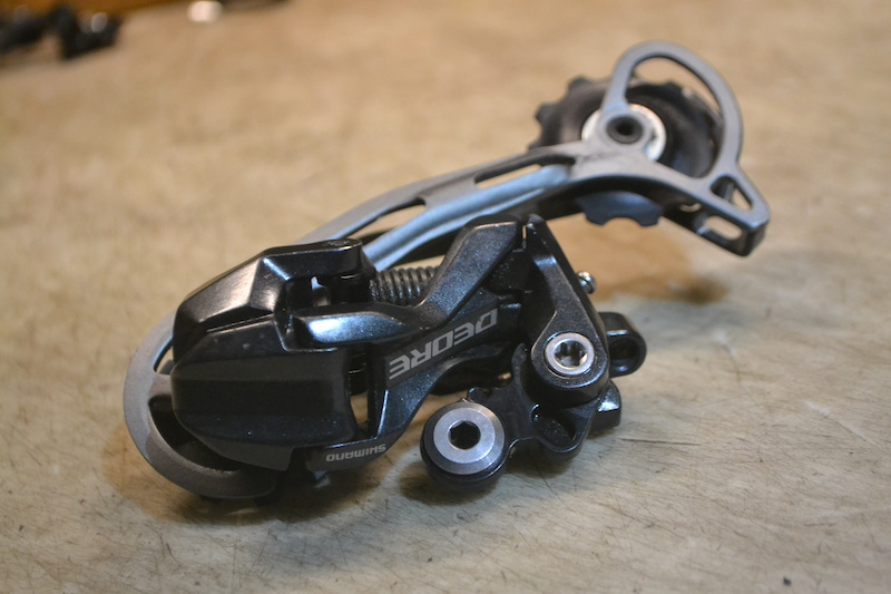 Shimano deore RD-M592 9 speed shadow For Sale