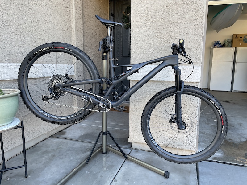 Specialized stumpjumper 2025 st expert 2019