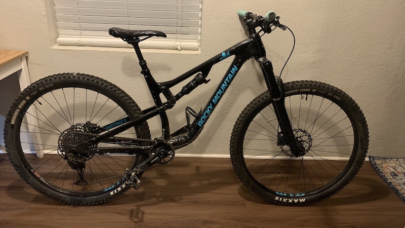 2019 rocky mountain instinct