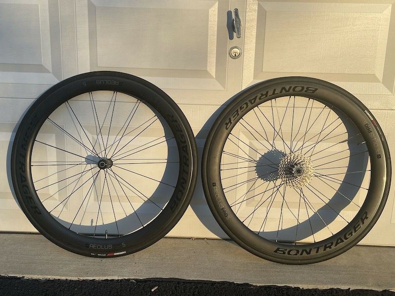 2020 Bontrager Aeolus Pro 5 carbon tubeless 11spd wheelset For Sale