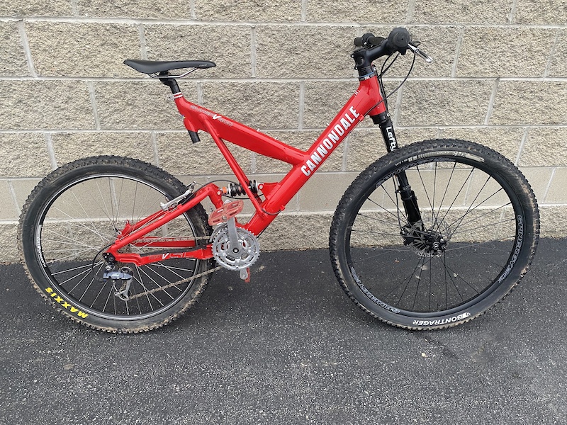 Cannondale super v 400 cheap mountain bike