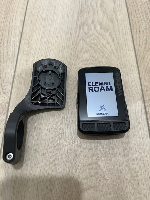 wahoo elemnt roam blendr mount