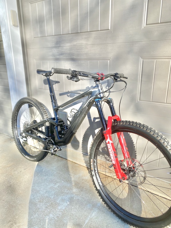 giant aluminum bike