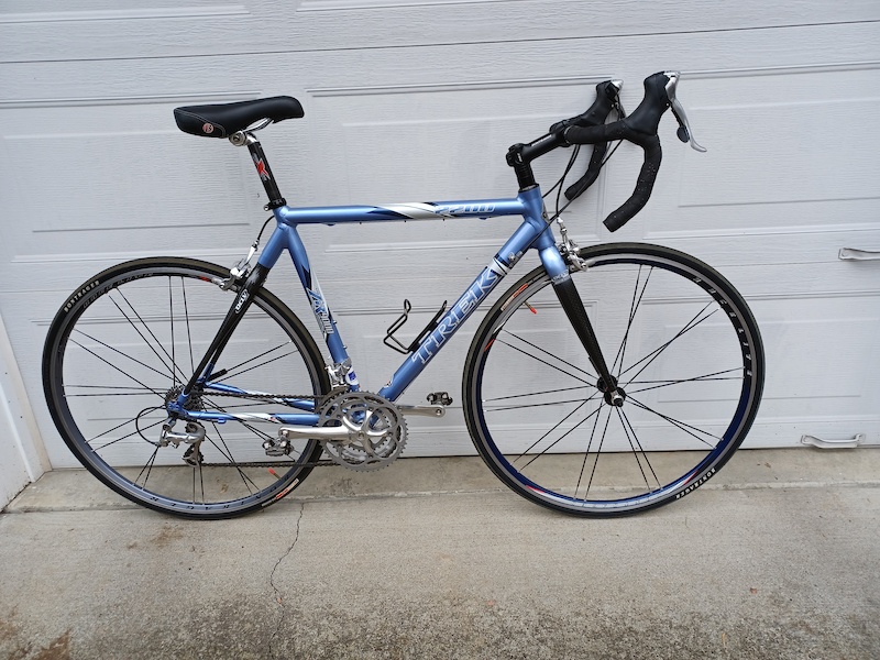 trek 2200 wsd road bike