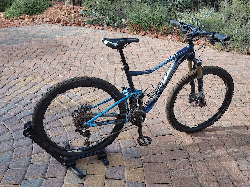 raleigh m80 mountain bike